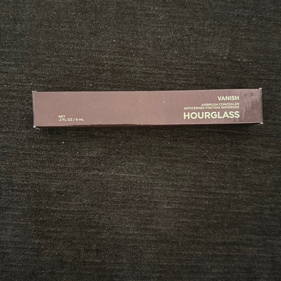 NWT VANISH™ AIRBRUSH CONCEALER.  Price just reduced! - Picture 4 of 5